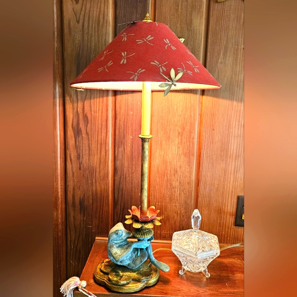 FREDERICK COOPER FROG LAMP Vintage with original shade